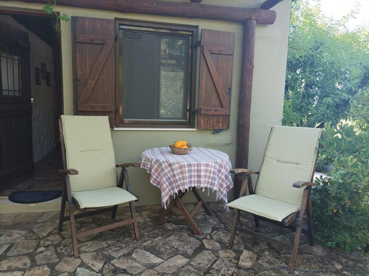 Ferienwohnung Viglatoras Sárkhos Exterior foto