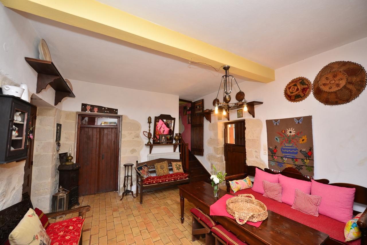 Ferienwohnung Viglatoras Sárkhos Exterior foto