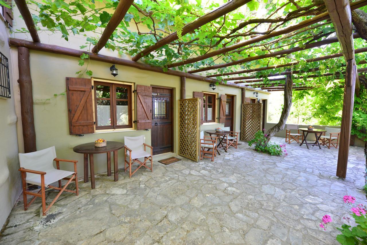 Ferienwohnung Viglatoras Sárkhos Exterior foto
