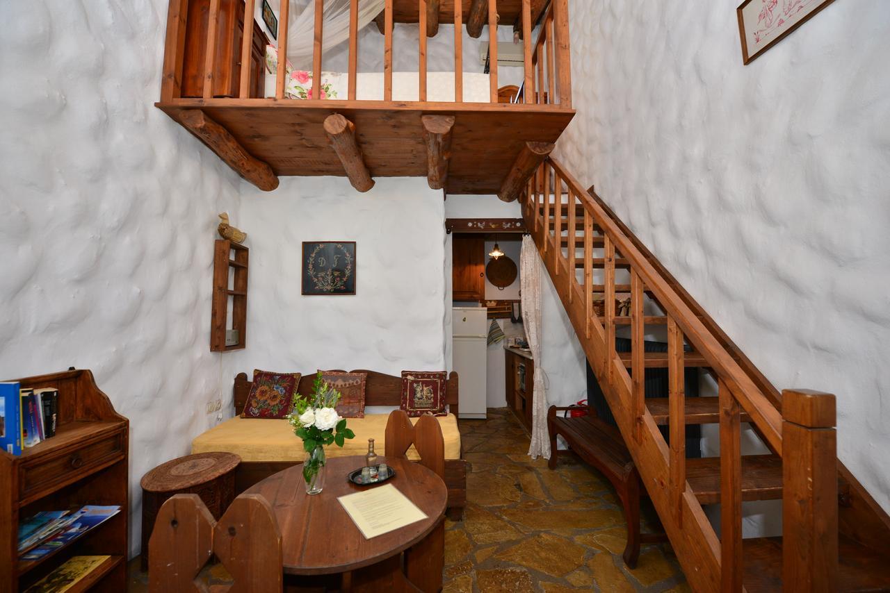 Ferienwohnung Viglatoras Sárkhos Exterior foto