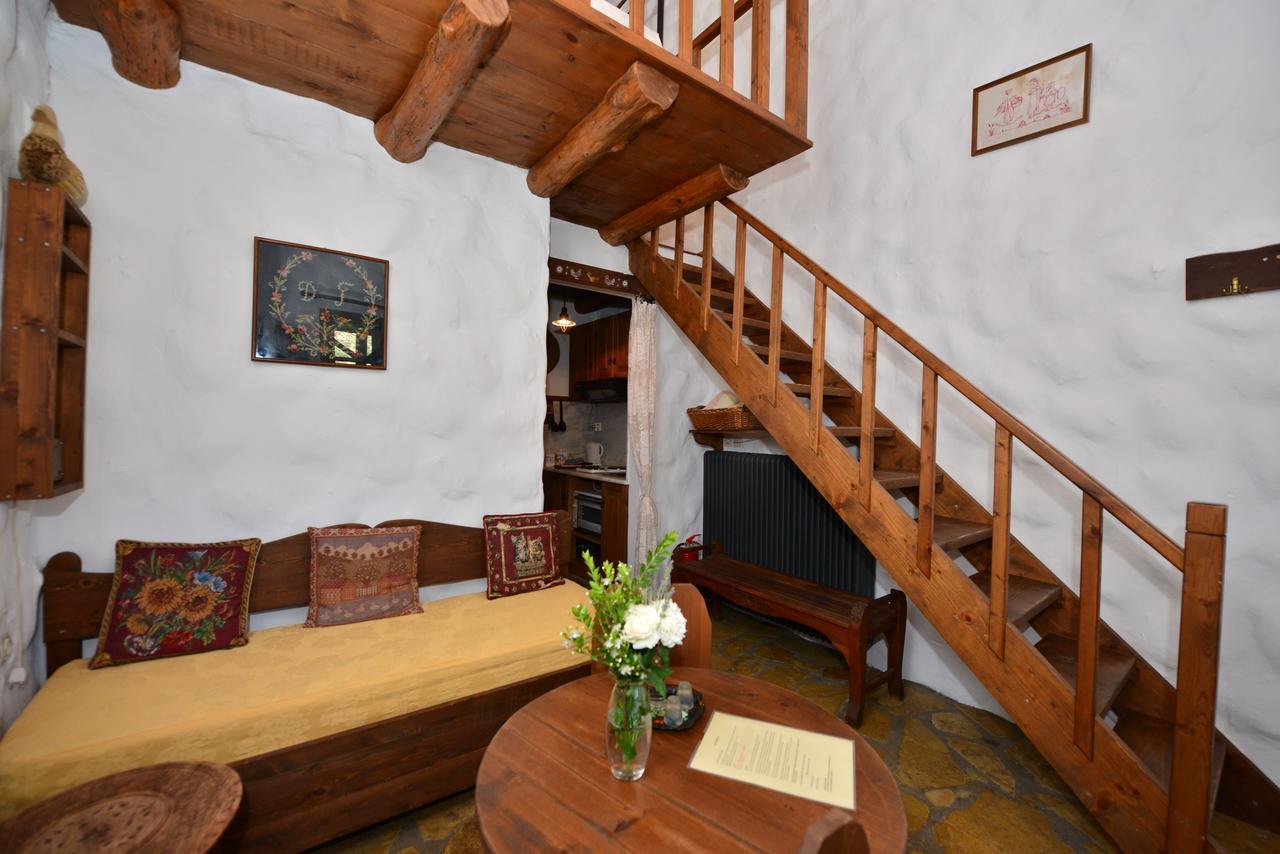 Ferienwohnung Viglatoras Sárkhos Exterior foto